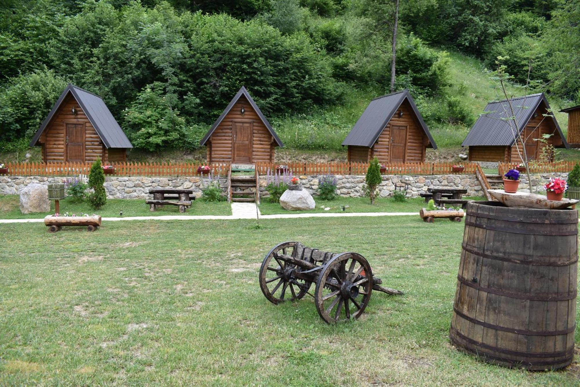 Vila Gradine - Katun Kamp Plav Pokoj fotografie